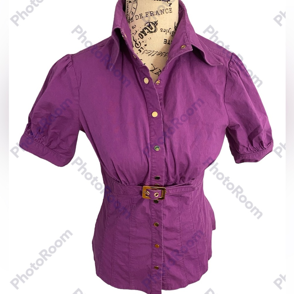 2B Bebe Button down Top in M